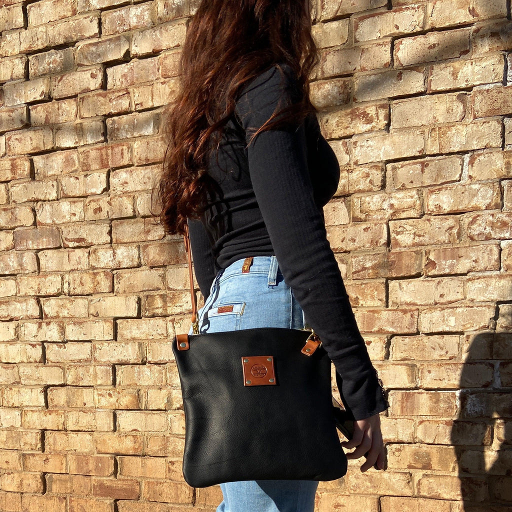 Mini Messenger in Black - Leather Pasture