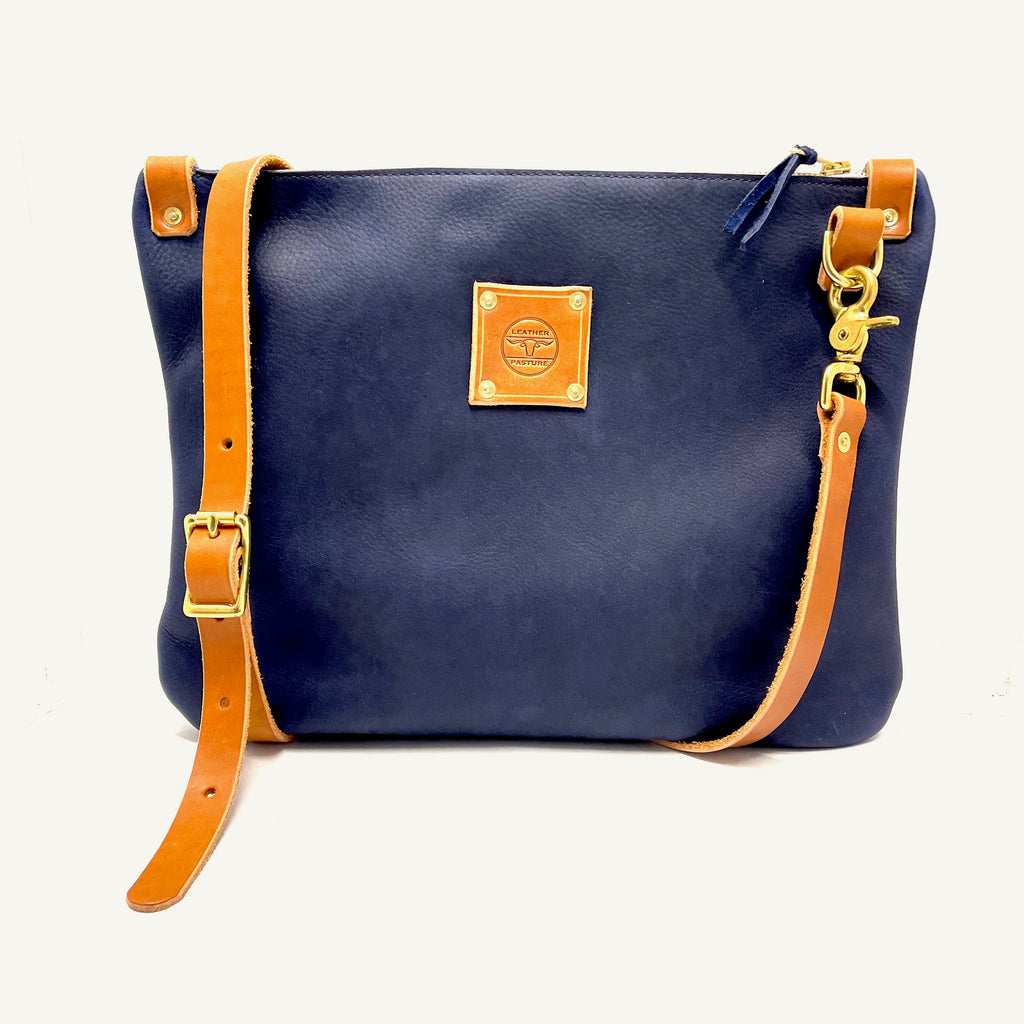 Messenger in Navy - Leather Pasture