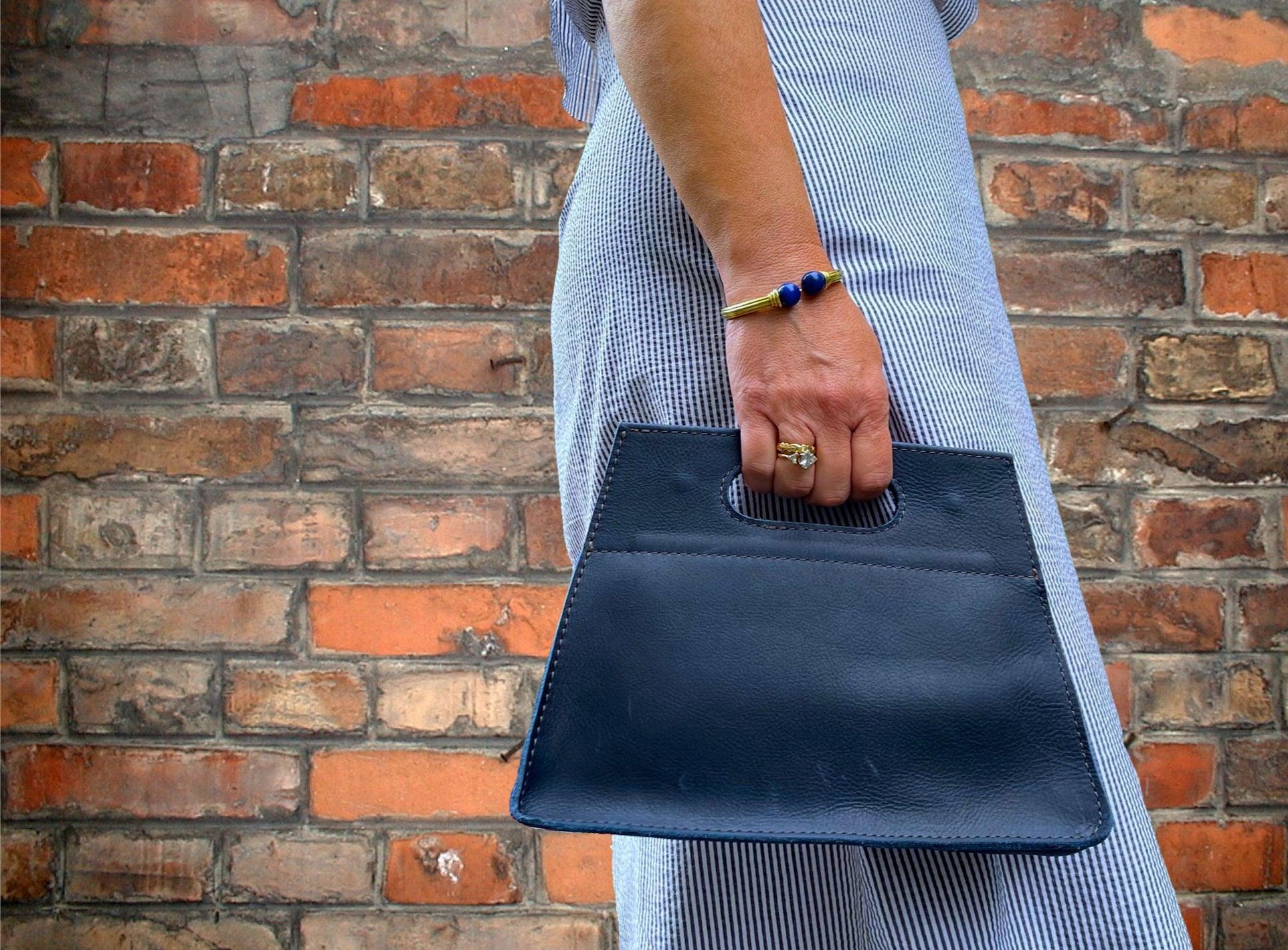 Blue Ridge Leather Bag in Navy – Leather Pasture